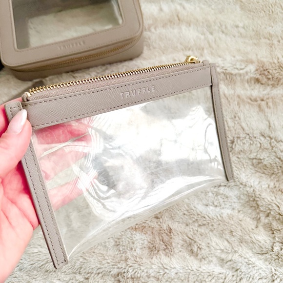 TRUFFLE Clarity Jetset Case and Clutch in Toffee Leather - Picture 10 of 13